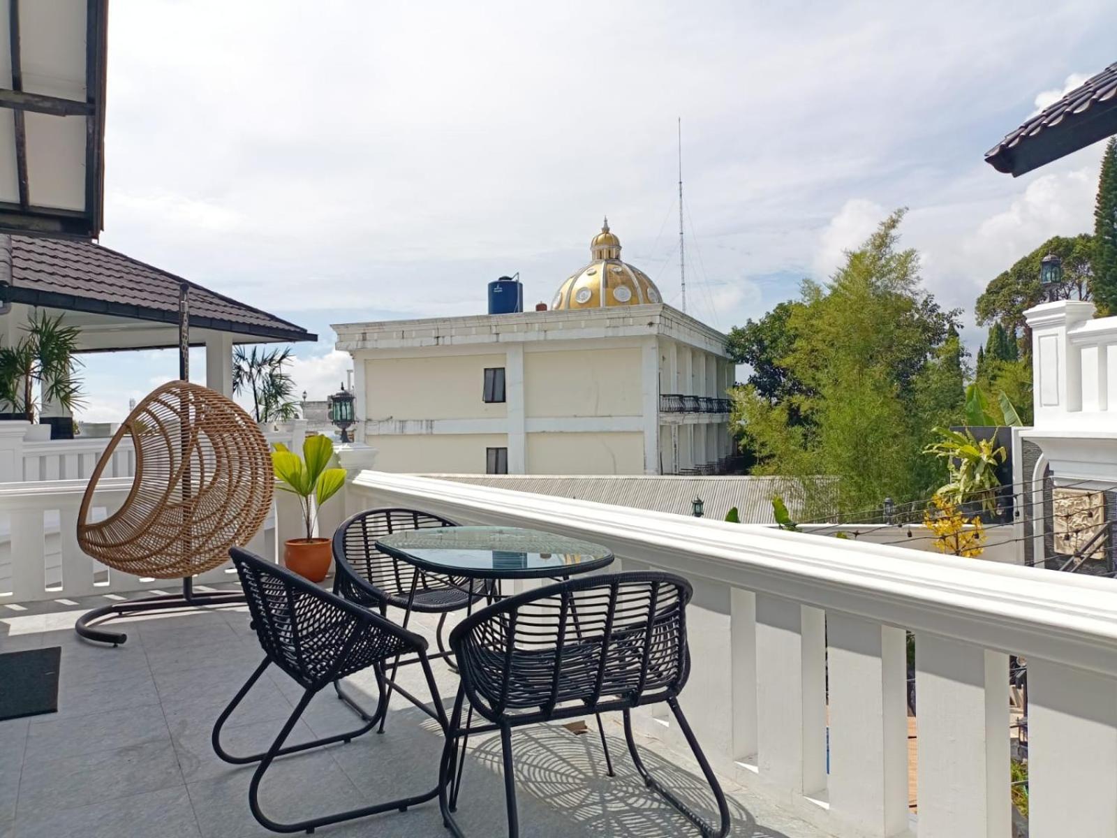 Villa Kota Bunga Malini 10 Cikundul Exterior foto