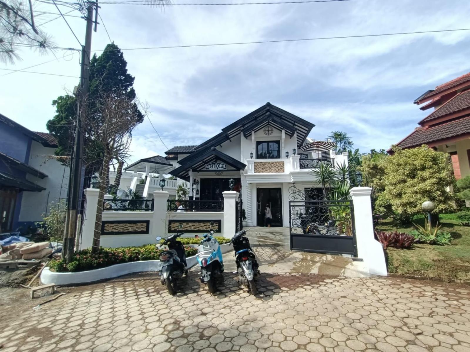 Villa Kota Bunga Malini 10 Cikundul Exterior foto